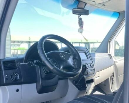 Белый Мерседес Sprinter, объемом двигателя 2.1 л и пробегом 512 тыс. км за 7500 $, фото 4 на Automoto.ua
