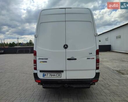 Білий Мерседес Sprinter, об'ємом двигуна 3 л та пробігом 560 тис. км за 14300 $, фото 4 на Automoto.ua
