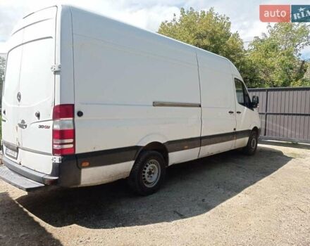 Белый Мерседес Sprinter, объемом двигателя 2.2 л и пробегом 850 тыс. км за 8700 $, фото 6 на Automoto.ua