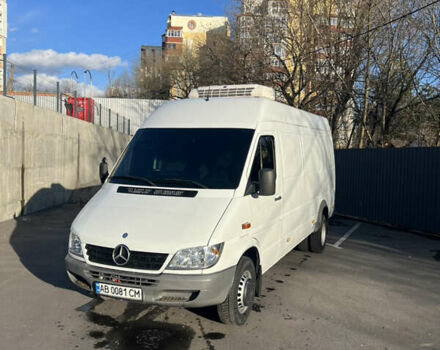 Белый Мерседес Sprinter, объемом двигателя 2.7 л и пробегом 407 тыс. км за 21555 $, фото 5 на Automoto.ua