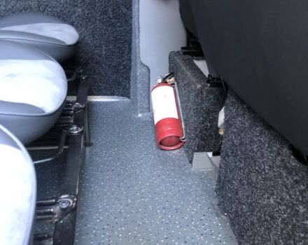 Белый Мерседес Sprinter, объемом двигателя 3 л и пробегом 640 тыс. км за 17500 $, фото 15 на Automoto.ua