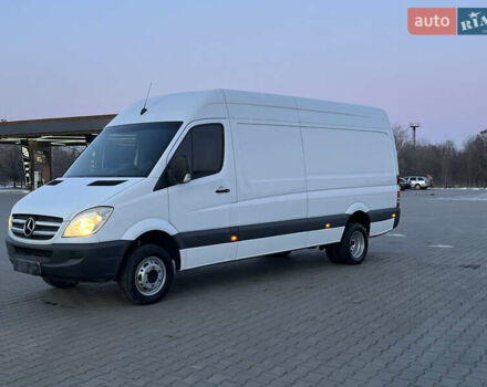 Белый Мерседес Sprinter, объемом двигателя 2.2 л и пробегом 275 тыс. км за 14900 $, фото 4 на Automoto.ua