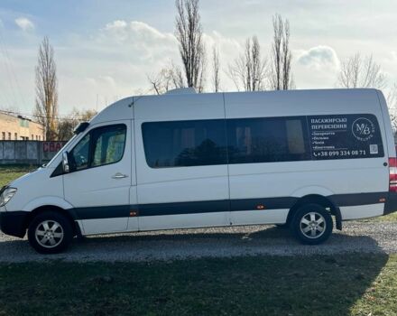 Белый Мерседес Sprinter, объемом двигателя 2.2 л и пробегом 929 тыс. км за 13500 $, фото 3 на Automoto.ua