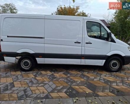 Белый Мерседес Sprinter, объемом двигателя 2.14 л и пробегом 354 тыс. км за 11800 $, фото 7 на Automoto.ua