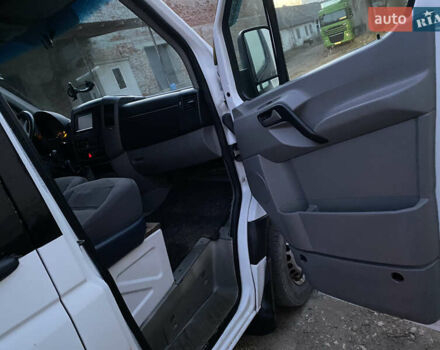 Белый Мерседес Sprinter, объемом двигателя 2.99 л и пробегом 750 тыс. км за 13800 $, фото 7 на Automoto.ua