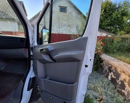 Белый Мерседес Sprinter, объемом двигателя 2.14 л и пробегом 352 тыс. км за 11600 $, фото 2 на Automoto.ua