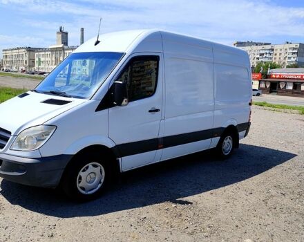 Белый Мерседес Sprinter, объемом двигателя 2.1 л и пробегом 420 тыс. км за 8500 $, фото 2 на Automoto.ua