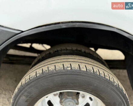 Белый Мерседес Sprinter, объемом двигателя 3 л и пробегом 760 тыс. км за 24999 $, фото 4 на Automoto.ua