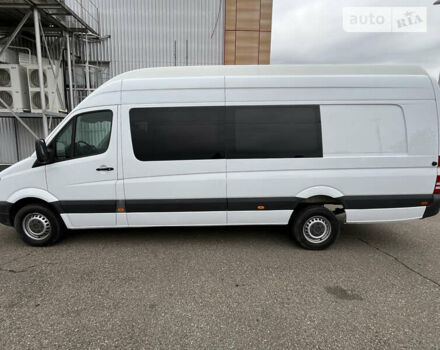 Белый Мерседес Sprinter, объемом двигателя 0 л и пробегом 330 тыс. км за 20500 $, фото 1 на Automoto.ua