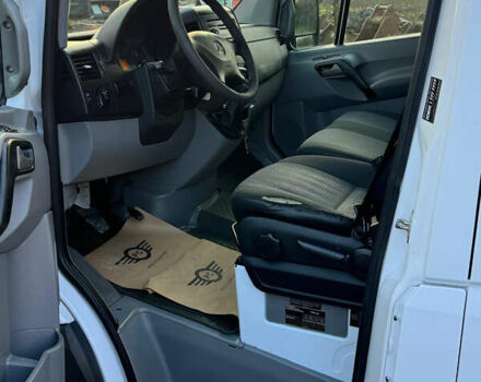 Белый Мерседес Sprinter, объемом двигателя 0 л и пробегом 390 тыс. км за 16700 $, фото 36 на Automoto.ua