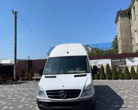 Белый Мерседес Sprinter, объемом двигателя 3 л и пробегом 232 тыс. км за 17411 $, фото 1 на Automoto.ua