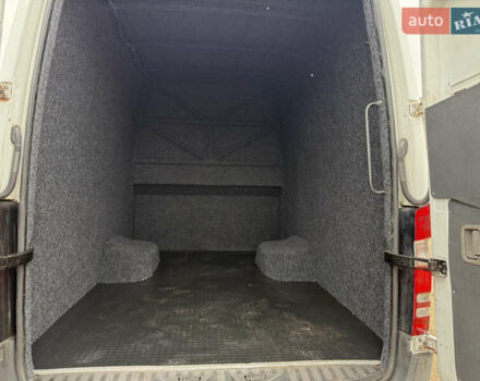 Белый Мерседес Sprinter, объемом двигателя 3 л и пробегом 760 тыс. км за 24999 $, фото 13 на Automoto.ua