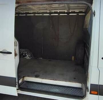 Белый Мерседес Sprinter, объемом двигателя 2.14 л и пробегом 342 тыс. км за 8999 $, фото 7 на Automoto.ua