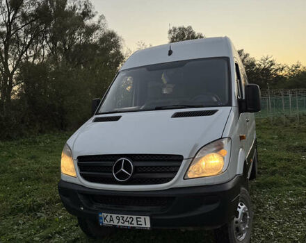 Белый Мерседес Sprinter, объемом двигателя 2.2 л и пробегом 299 тыс. км за 10000 $, фото 8 на Automoto.ua