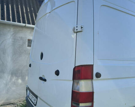 Белый Мерседес Sprinter, объемом двигателя 2.2 л и пробегом 389 тыс. км за 7900 $, фото 10 на Automoto.ua