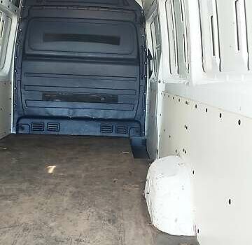 Белый Мерседес Sprinter, объемом двигателя 2.1 л и пробегом 262 тыс. км за 17200 $, фото 6 на Automoto.ua
