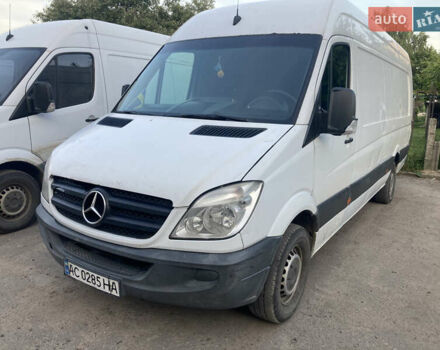 Белый Мерседес Sprinter, объемом двигателя 2.14 л и пробегом 498 тыс. км за 10800 $, фото 1 на Automoto.ua