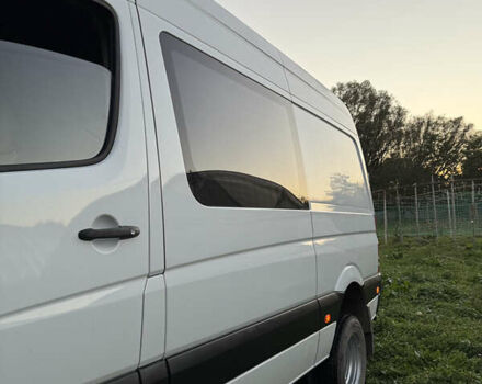 Белый Мерседес Sprinter, объемом двигателя 2.2 л и пробегом 299 тыс. км за 10000 $, фото 9 на Automoto.ua