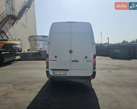 Белый Мерседес Sprinter, объемом двигателя 2.14 л и пробегом 430 тыс. км за 10400 $, фото 6 на Automoto.ua