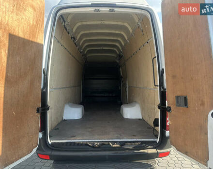 Білий Мерседес Sprinter, об'ємом двигуна 2.2 л та пробігом 317 тис. км за 18700 $, фото 9 на Automoto.ua