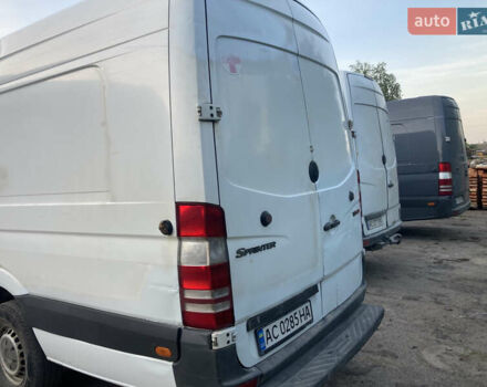 Белый Мерседес Sprinter, объемом двигателя 2.14 л и пробегом 498 тыс. км за 10800 $, фото 5 на Automoto.ua