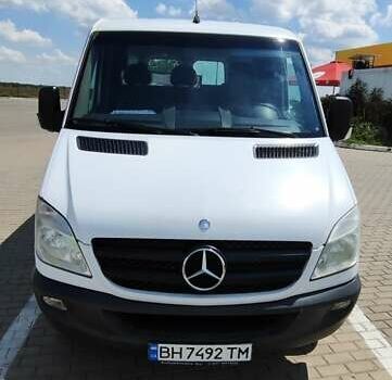 Белый Мерседес Sprinter, объемом двигателя 2.14 л и пробегом 342 тыс. км за 8999 $, фото 4 на Automoto.ua