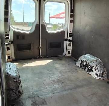 Белый Мерседес Sprinter, объемом двигателя 2.14 л и пробегом 342 тыс. км за 8999 $, фото 10 на Automoto.ua