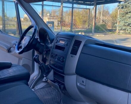 Белый Мерседес Sprinter, объемом двигателя 2.2 л и пробегом 443 тыс. км за 6000 $, фото 6 на Automoto.ua