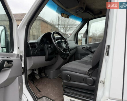 Белый Мерседес Sprinter, объемом двигателя 3 л и пробегом 760 тыс. км за 24999 $, фото 7 на Automoto.ua
