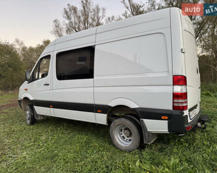 Белый Мерседес Sprinter, объемом двигателя 2.2 л и пробегом 299 тыс. км за 10000 $, фото 2 на Automoto.ua