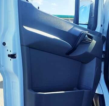 Белый Мерседес Sprinter, объемом двигателя 2.1 л и пробегом 262 тыс. км за 17200 $, фото 18 на Automoto.ua