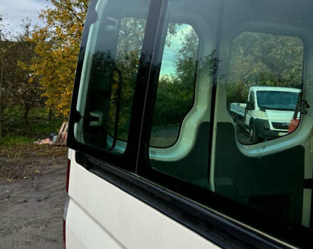 Белый Мерседес Sprinter, объемом двигателя 0 л и пробегом 390 тыс. км за 16700 $, фото 19 на Automoto.ua