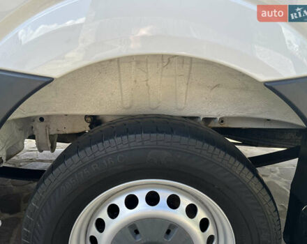 Белый Мерседес Sprinter, объемом двигателя 2.14 л и пробегом 360 тыс. км за 12900 $, фото 18 на Automoto.ua