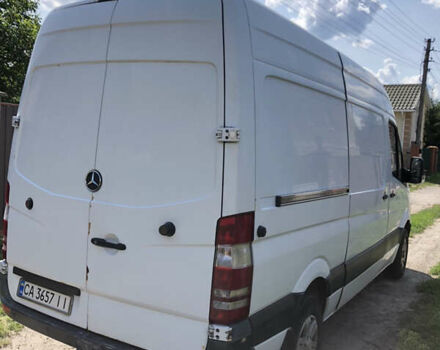 Белый Мерседес Sprinter, объемом двигателя 2.14 л и пробегом 274 тыс. км за 10400 $, фото 3 на Automoto.ua