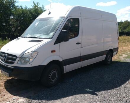 Белый Мерседес Sprinter, объемом двигателя 2.1 л и пробегом 370 тыс. км за 9900 $, фото 3 на Automoto.ua