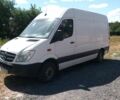 Белый Мерседес Sprinter, объемом двигателя 2.1 л и пробегом 370 тыс. км за 9900 $, фото 3 на Automoto.ua