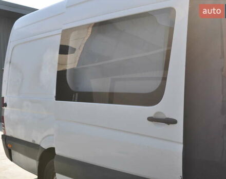Белый Мерседес Sprinter, объемом двигателя 2.1 л и пробегом 480 тыс. км за 13000 $, фото 11 на Automoto.ua