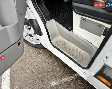 Белый Мерседес Sprinter, объемом двигателя 3.22 л и пробегом 400 тыс. км за 16500 $, фото 17 на Automoto.ua