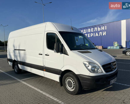 Белый Мерседес Sprinter, объемом двигателя 2.14 л и пробегом 342 тыс. км за 18300 $, фото 11 на Automoto.ua