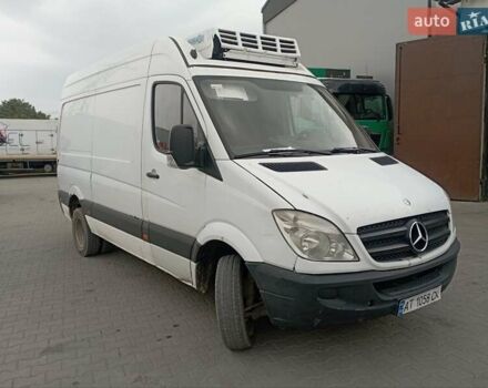 Белый Мерседес Sprinter, объемом двигателя 2.14 л и пробегом 333 тыс. км за 10500 $, фото 3 на Automoto.ua