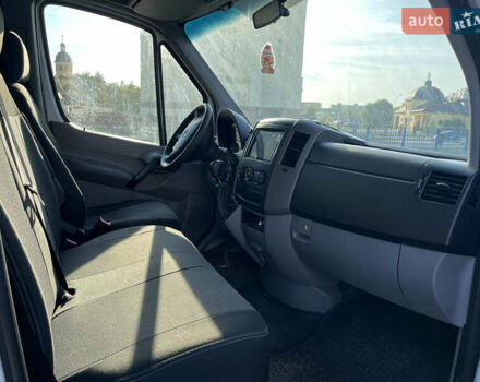Белый Мерседес Sprinter, объемом двигателя 2.14 л и пробегом 342 тыс. км за 18300 $, фото 18 на Automoto.ua