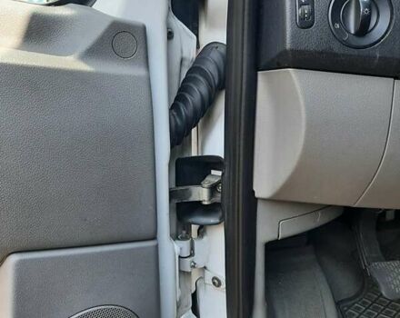 Белый Мерседес Sprinter, объемом двигателя 3 л и пробегом 406 тыс. км за 18200 $, фото 31 на Automoto.ua