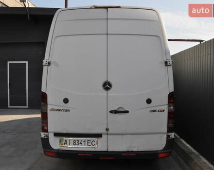 Белый Мерседес Sprinter, объемом двигателя 2.1 л и пробегом 480 тыс. км за 13000 $, фото 3 на Automoto.ua