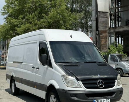 Белый Мерседес Sprinter, объемом двигателя 2.2 л и пробегом 410 тыс. км за 13000 $, фото 3 на Automoto.ua