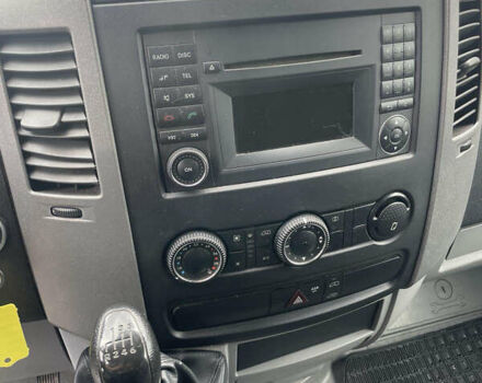 Білий Мерседес Sprinter, об'ємом двигуна 2.2 л та пробігом 277 тис. км за 12800 $, фото 7 на Automoto.ua