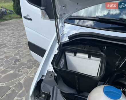 Белый Мерседес Sprinter, объемом двигателя 2.14 л и пробегом 360 тыс. км за 12900 $, фото 28 на Automoto.ua