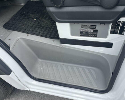 Білий Мерседес Sprinter, об'ємом двигуна 2.2 л та пробігом 277 тис. км за 12800 $, фото 4 на Automoto.ua