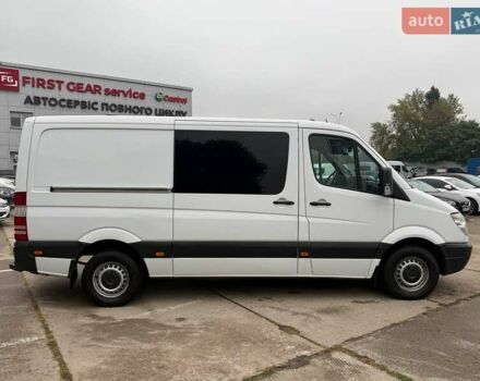 Белый Мерседес Sprinter, объемом двигателя 2.14 л и пробегом 271 тыс. км за 16500 $, фото 3 на Automoto.ua