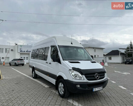 Белый Мерседес Sprinter, объемом двигателя 2.99 л и пробегом 500 тыс. км за 29999 $, фото 2 на Automoto.ua