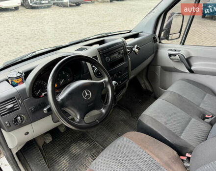 Білий Мерседес Sprinter, об'ємом двигуна 2.14 л та пробігом 304 тис. км за 16200 $, фото 9 на Automoto.ua